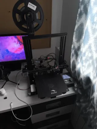 Impresora 3D Ender 3 Pro modeada con Autonivelado