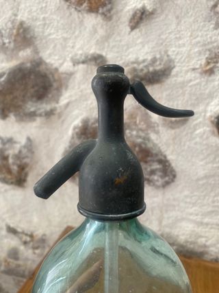 Sifón antiguo azulado