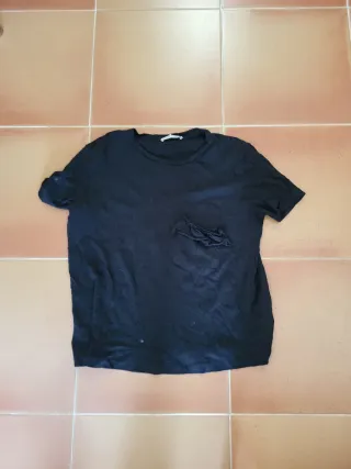 Camiseta negra manga corta con bolsillo