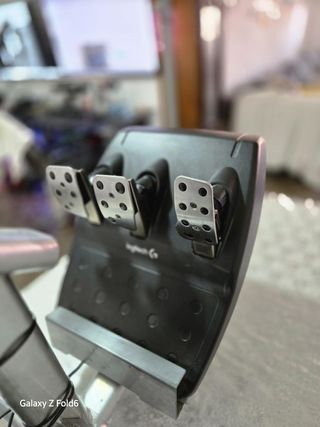 Volante Logitech G29 + Pedales y Palanca
