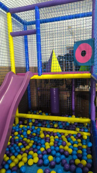 Parque de bolas infantil