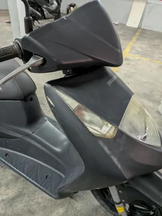 Honda Dylan 125 Scooter Negra