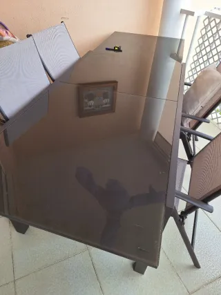 Tavolo da Pranzo + 4 Sedie Pieghevoli