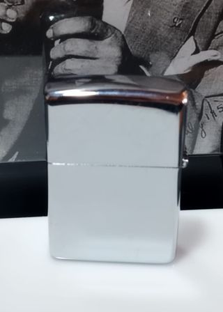 Zippo Polish Crome Ellis Island de 1994 sin caja