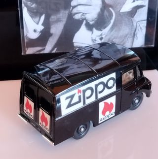 Zippo Polish Crome Ellis Island de 1994 sin caja