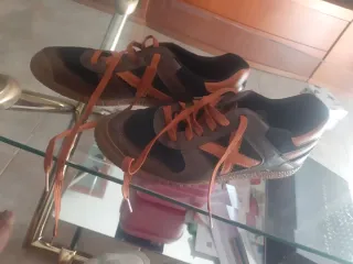 Zapatillas Munich Marrones y Naranja