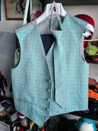 Traje comunión talla 14E