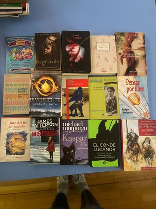 Libros, lote juvenil y clásicos