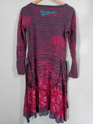 Vestido Desigual flores y letras