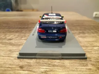 BMW 320 WTCC 2005 1:43 SPARK