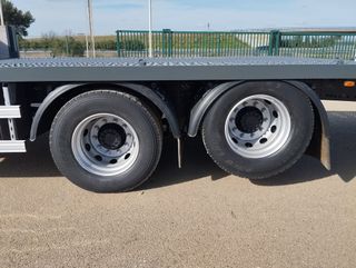 Volvo FH 500-CAMIONES PORTAMAQUINARIAS