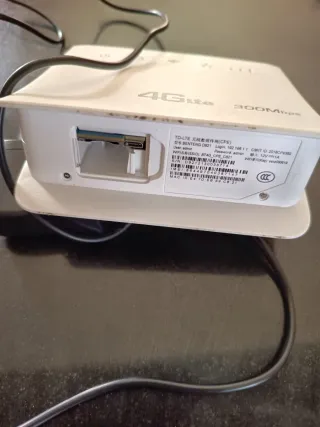 Módem Portátil 4G LTE 300Mbps Libre