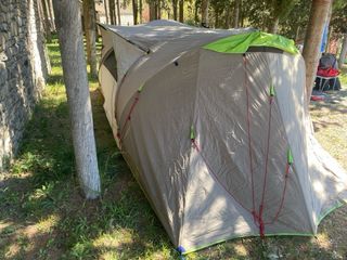 Tienda de campaña familiar