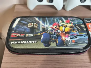 Lote Videojuegos, Mandos Xbox y funda para Switch