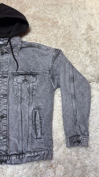 Chaqueta vaquera Pull&Bear denim streetwear gris