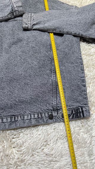 Chaqueta vaquera Pull&Bear denim streetwear gris