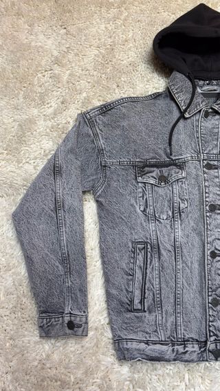 Chaqueta vaquera Pull&Bear denim streetwear gris