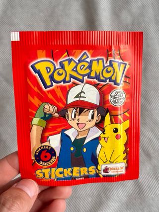 Sobre y cromo Pokémon