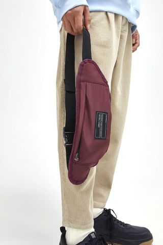 Riñonera bandolera Pull&Bear (A ESTRENAR)