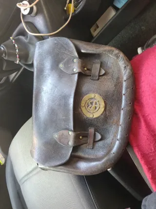 Cartera cobradora de cuero