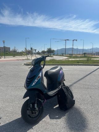 Carcasas/ chapas/ carenado Piaggio zip sp agua