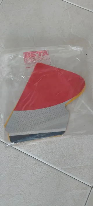 Asiento y Adhesivos Beta RR-T