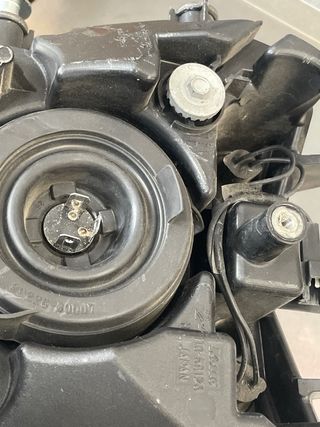 Faro delantero Suzuki GSR 600 2007