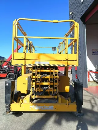 Plataforma Elevadora Tijera Diesel Haulotte H18SX