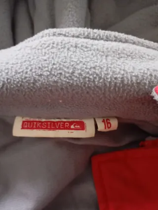 Chaqueta Quiksilver Roja