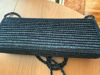 Bolso de fiesta negro y dorado