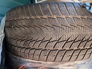 4 por 115€  Bluewin UHP2 225/45R18