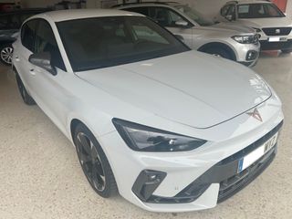 CUPRA LEON 1.5 eTSI 150CV DSG 2025