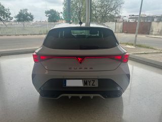 CUPRA LEON 1.5 eTSI 150CV DSG 2025