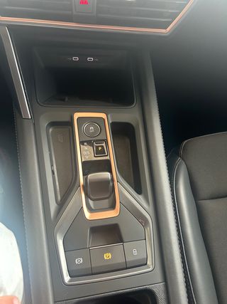 CUPRA LEON 1.5 eTSI 150CV DSG 2025