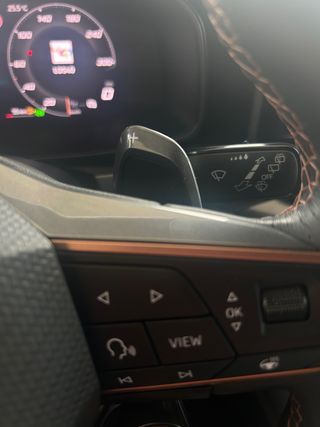 CUPRA LEON 1.5 eTSI 150CV DSG 2025