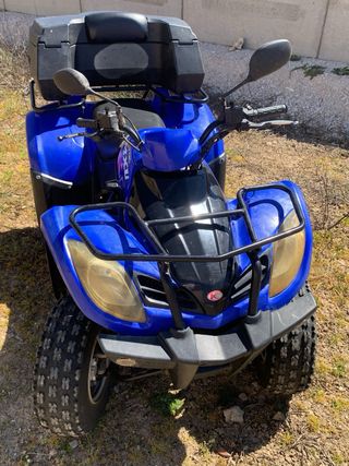 Quad Kymco MXU 250cc matriculado.