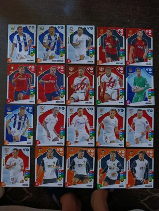 500 cromos aprox Liga Adrenalyn 2024-25