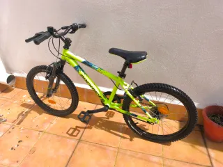 Bicicleta niño Rockrider 20 verde