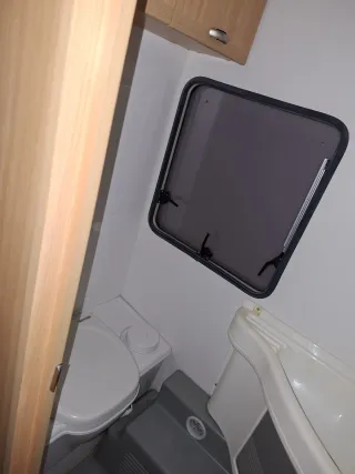 Caravana Bürstner Fun 390 TK