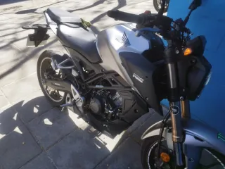 NEGOCIABLE Honda CB125R ABS 2023