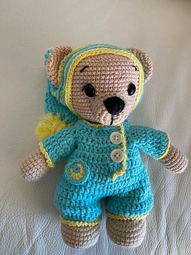 Orsetto amigurumi fatto a mano