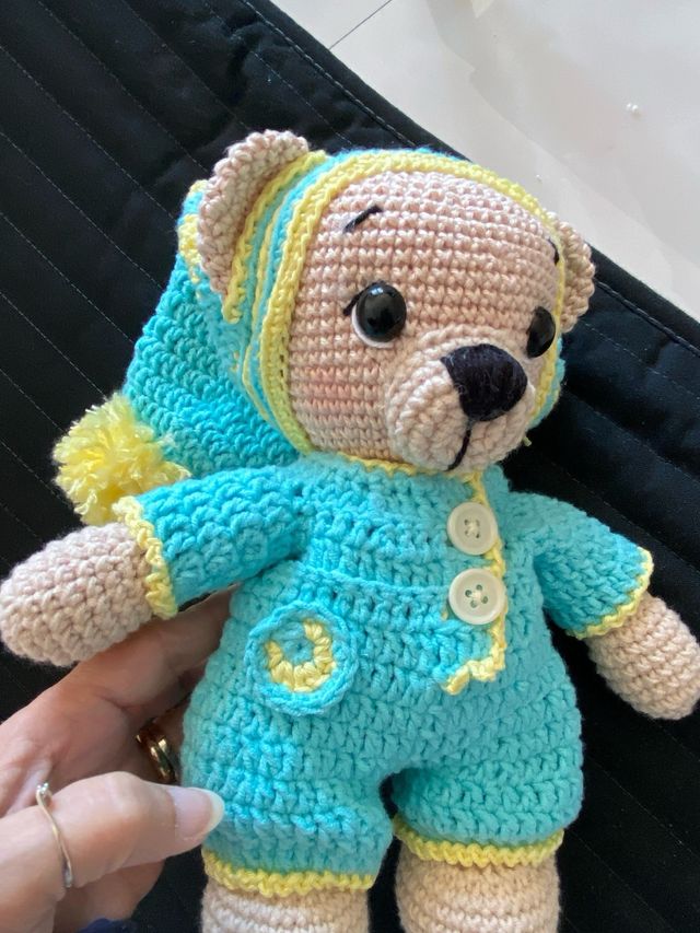 Orsetto amigurumi fatto a mano