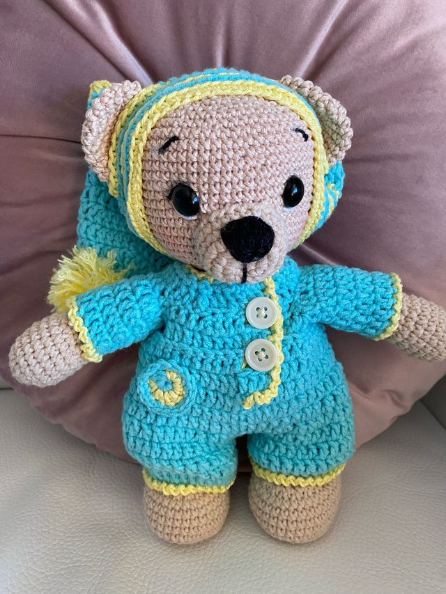 Orsetto amigurumi fatto a mano