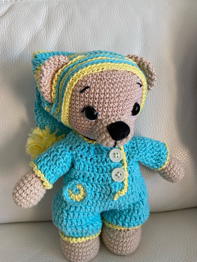 Orsetto amigurumi fatto a mano