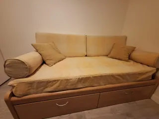 Sofá cama con cajones