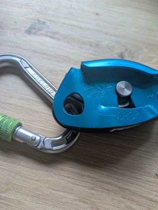 Petzl Grigri + Mosquetón Edelrid Nuevo