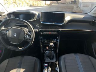 Peugeot 208 2020