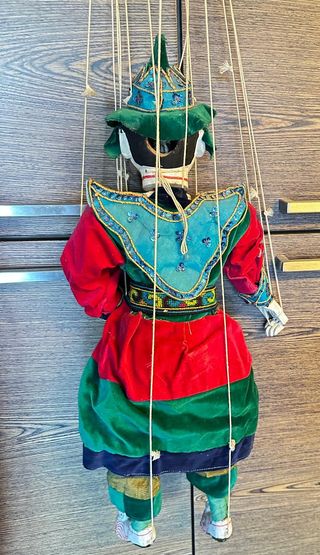 Marioneta de hilos tradicional