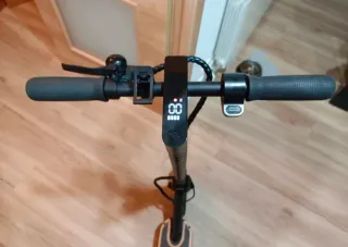 Patinete eléctrico + Casco