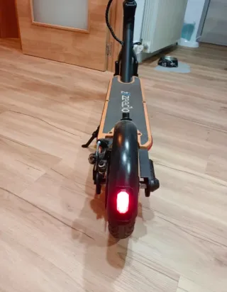 Patinete eléctrico + Casco